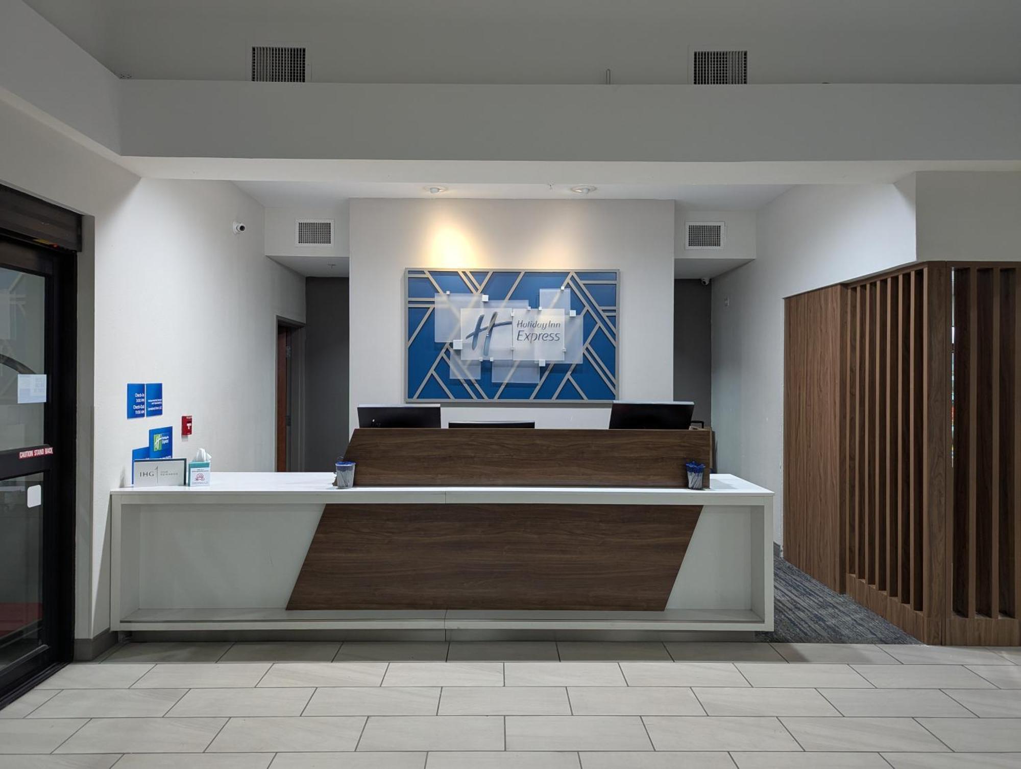 Express & By Ihg Loveland