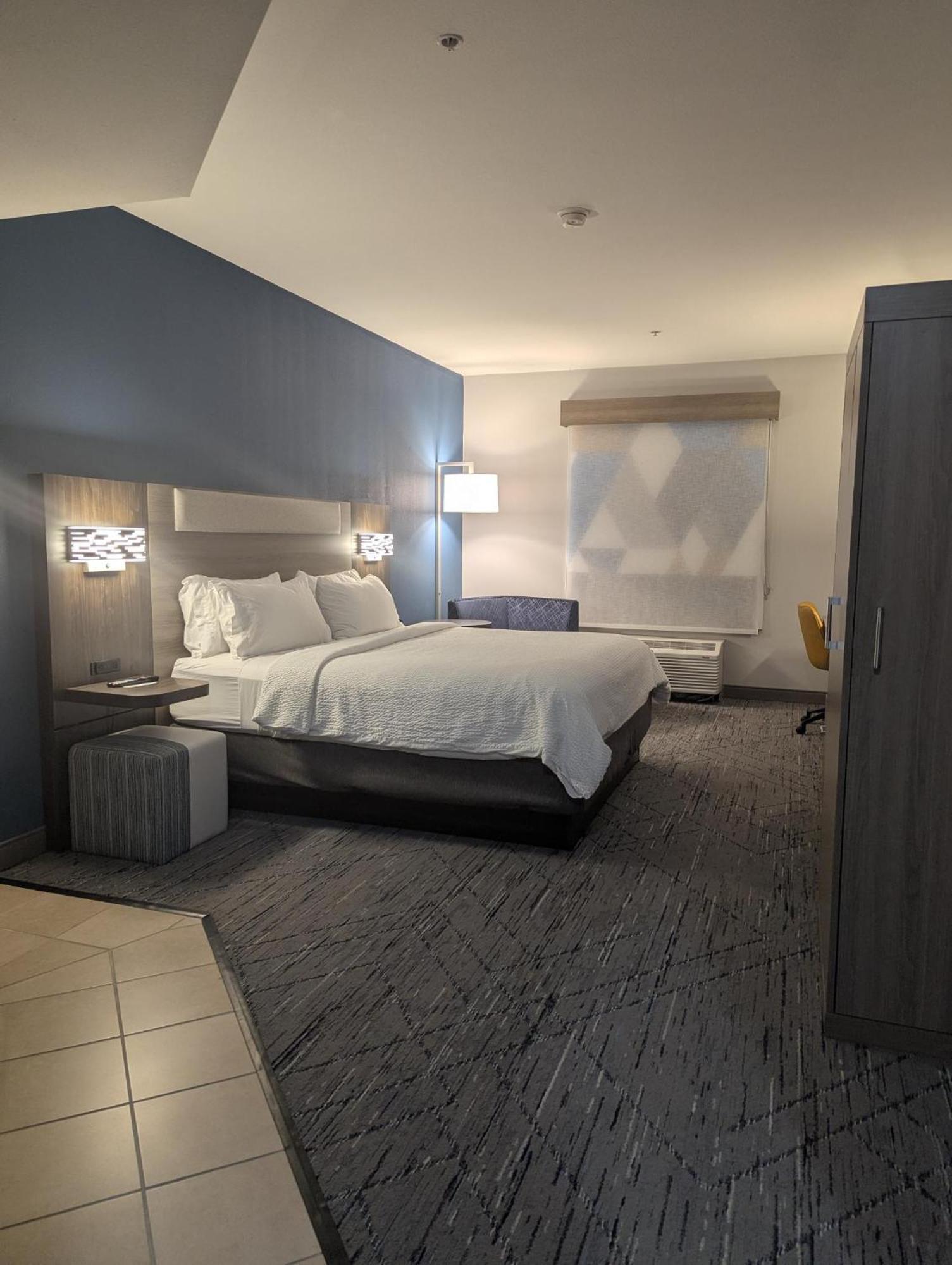 Hotel Express & By Ihg Loveland