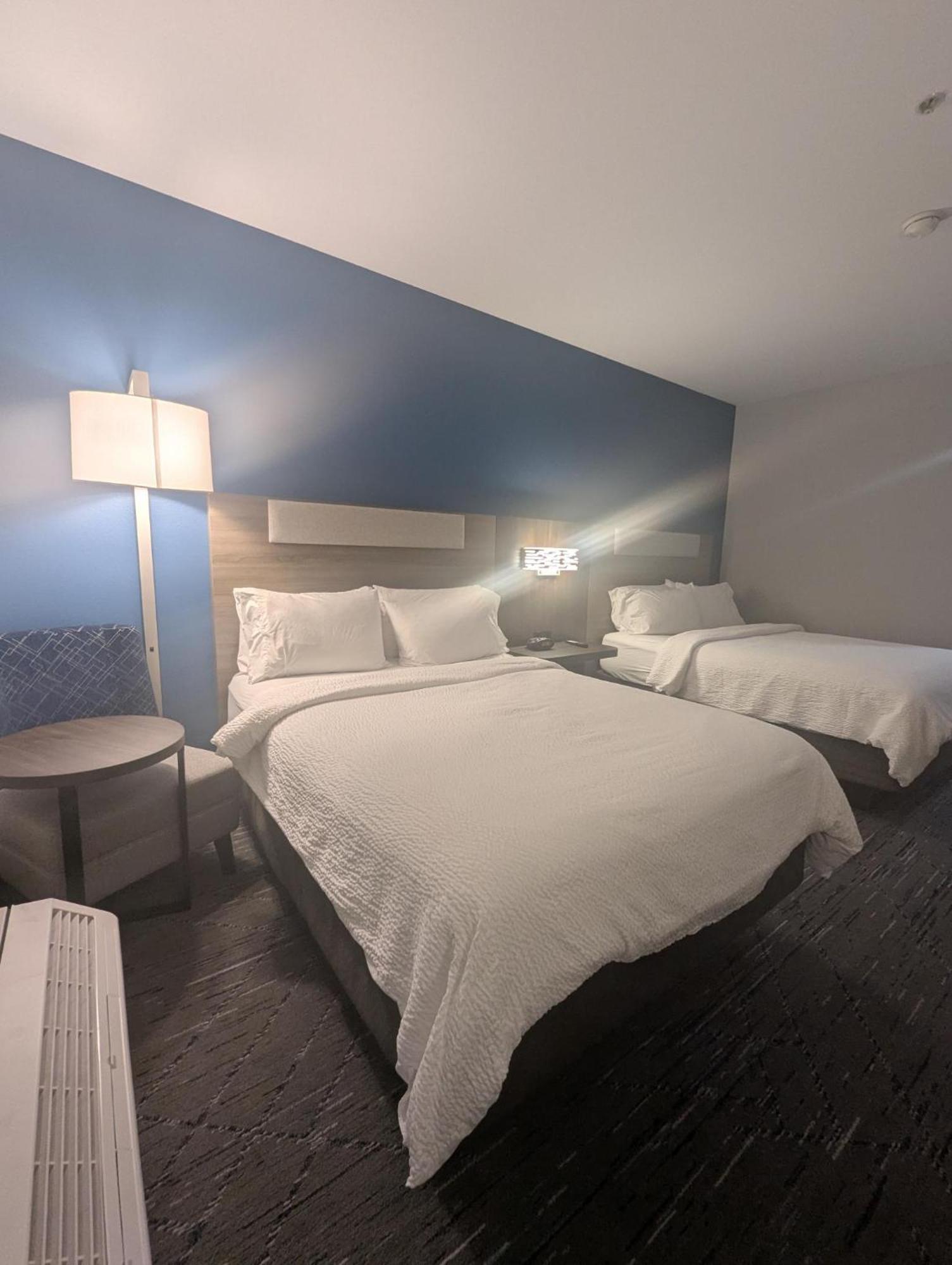 Express & By Ihg 2* Loveland