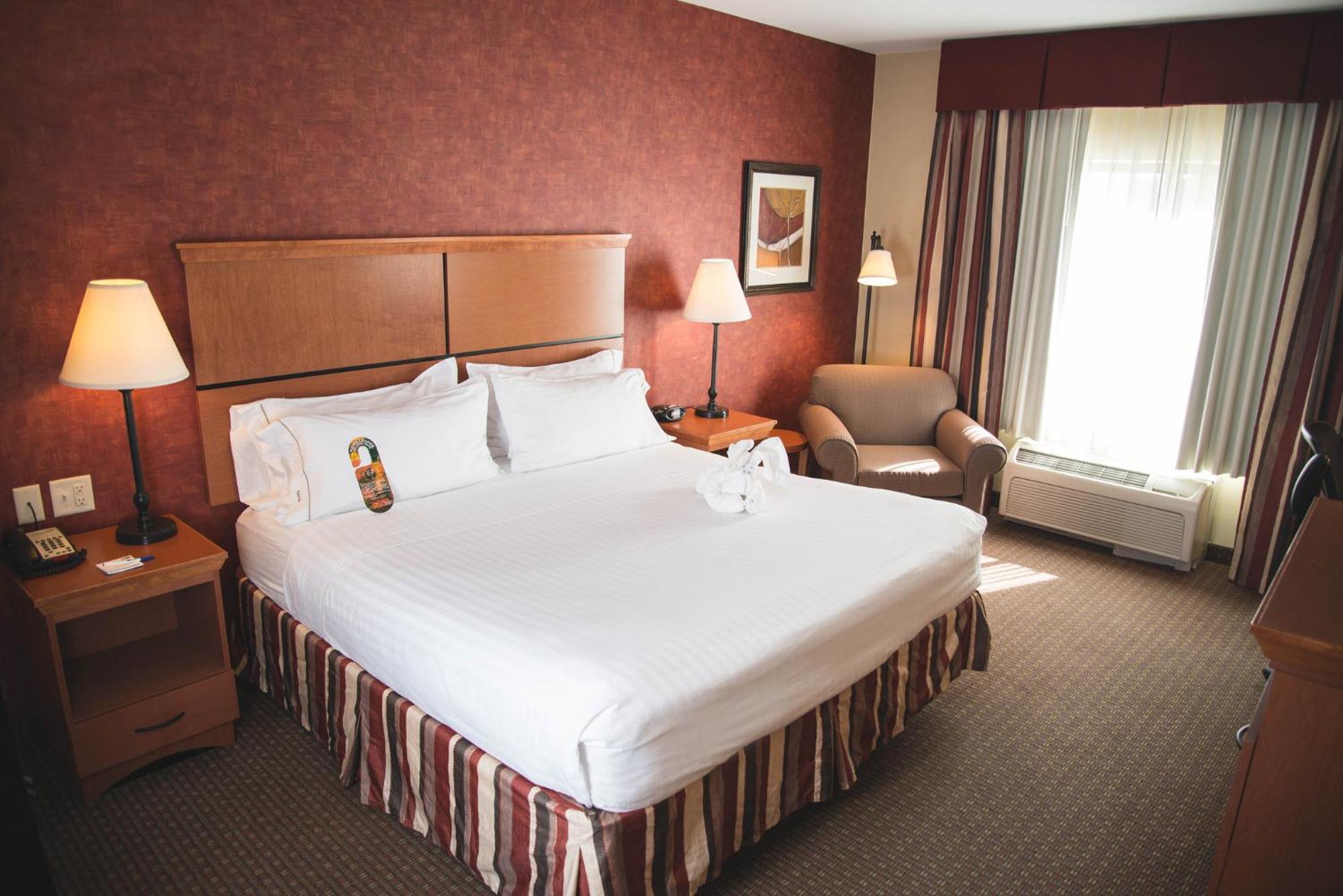 Express & By Ihg Hotel
