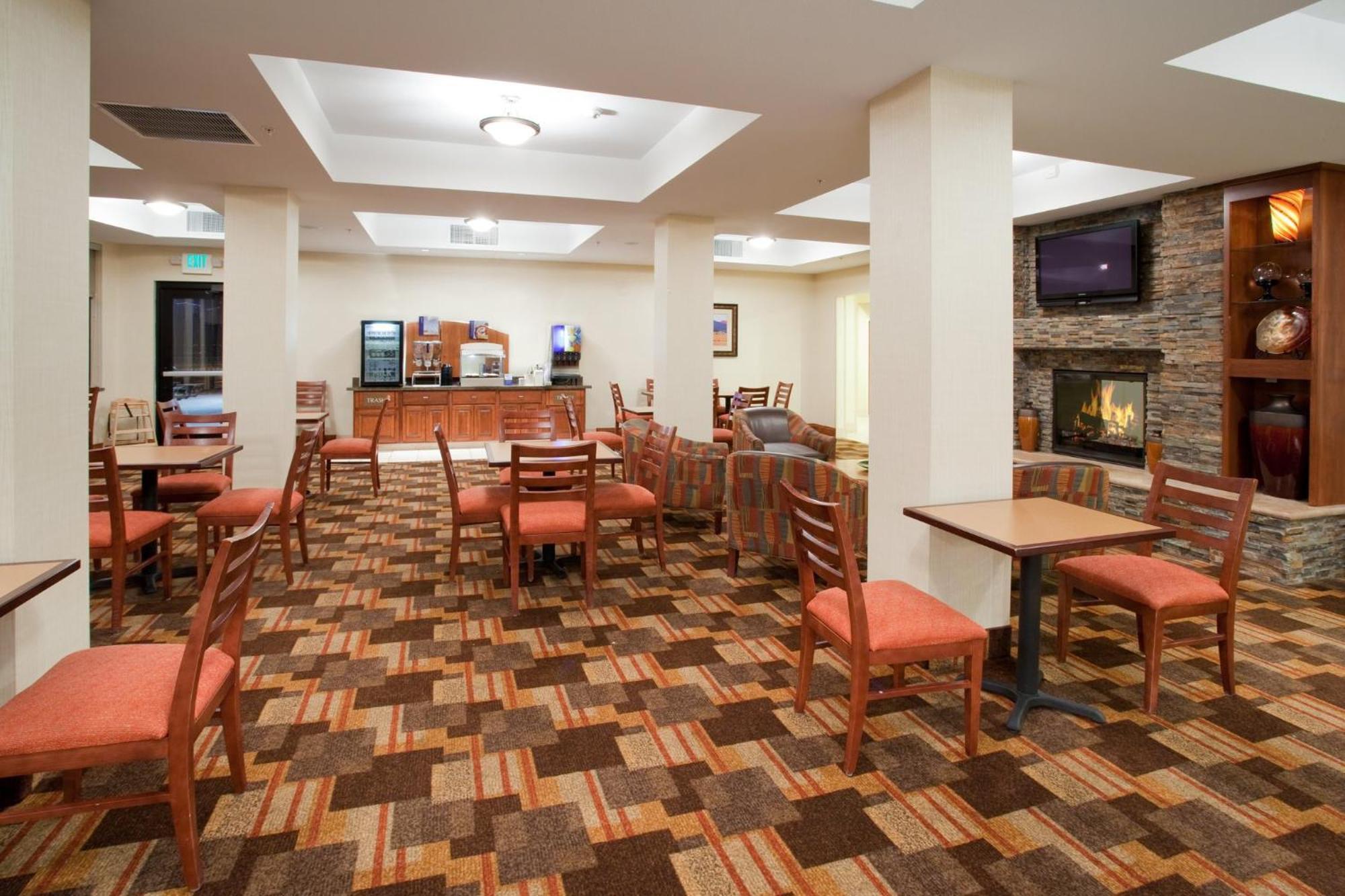 Hotel Express & By Ihg