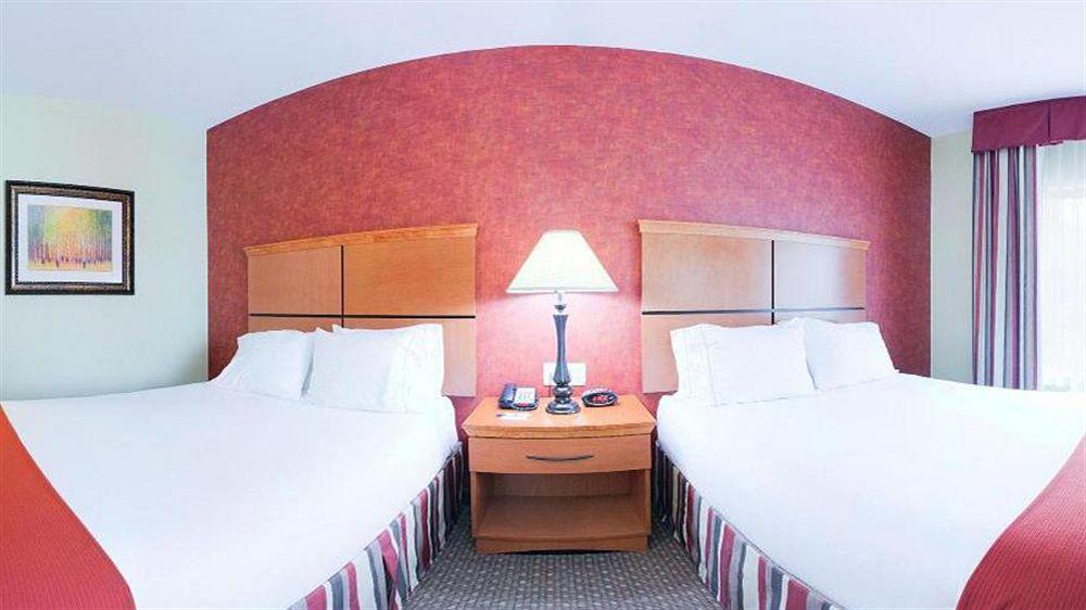 Hotel Express & By Ihg Loveland