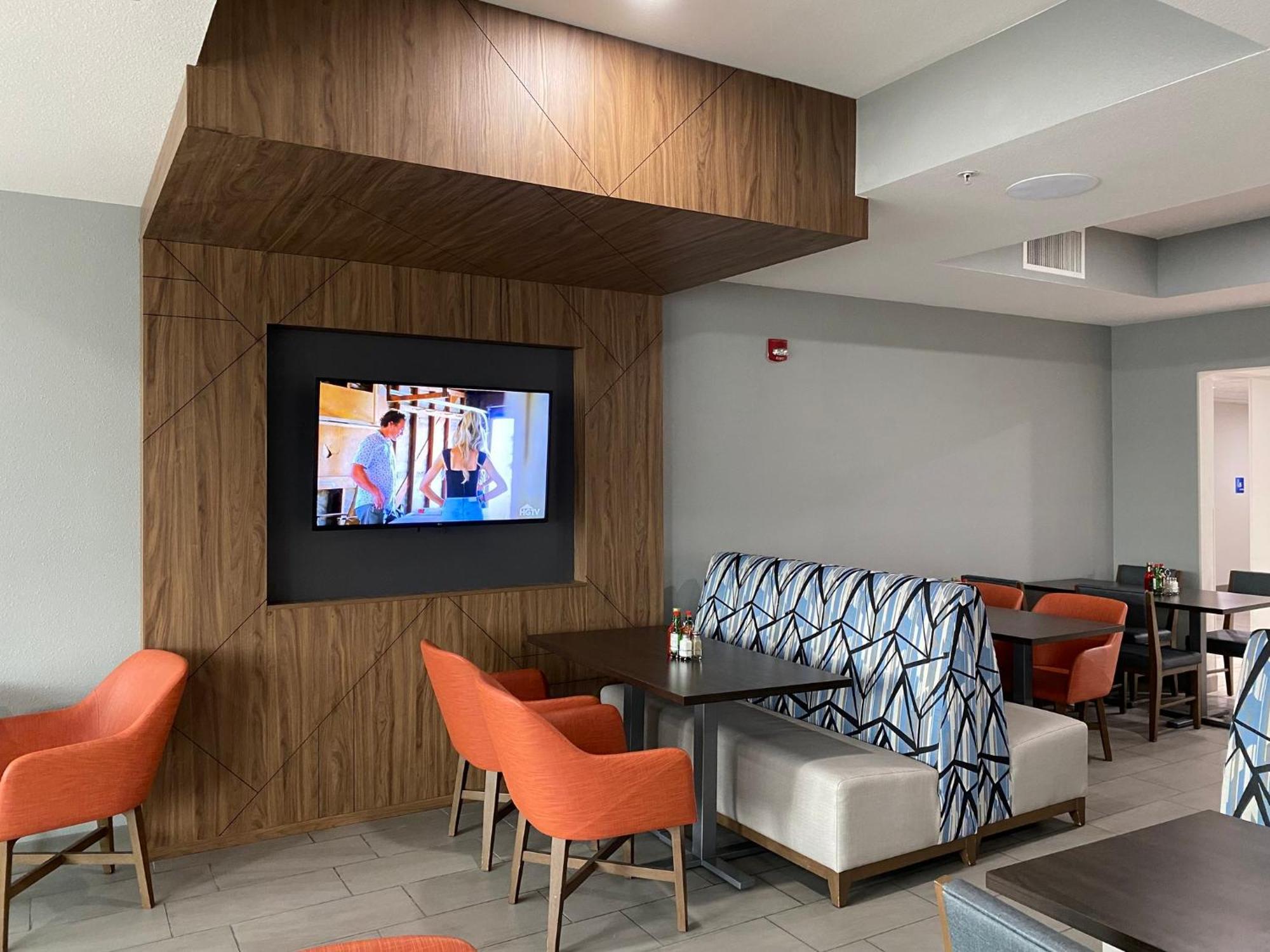 Hotel Express & By Ihg Loveland